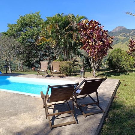 Entrevistas Chales E Suites São Bento do Sapucaí Exteriér fotografie