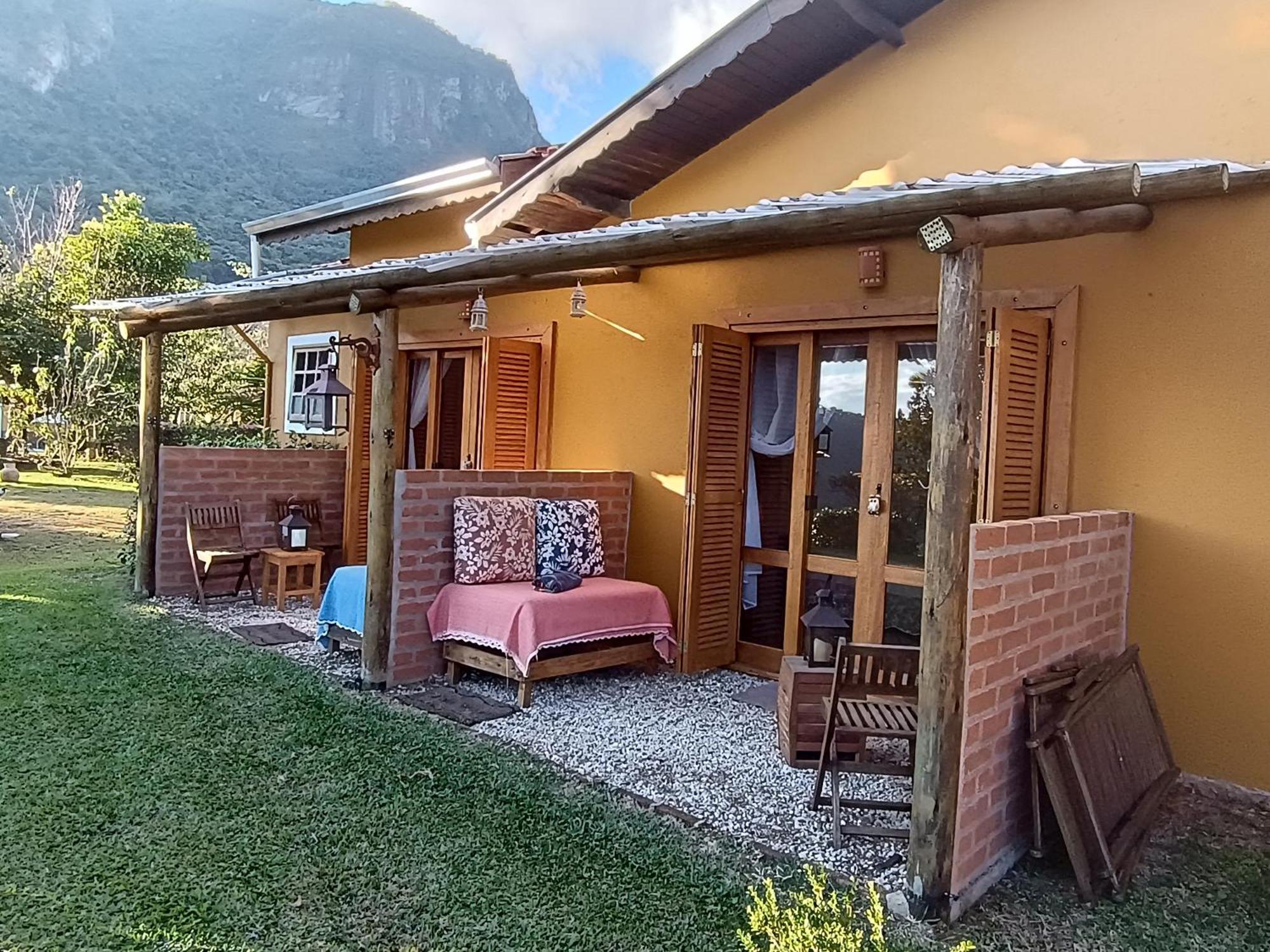 Entrevistas Chales E Suites São Bento do Sapucaí Exteriér fotografie